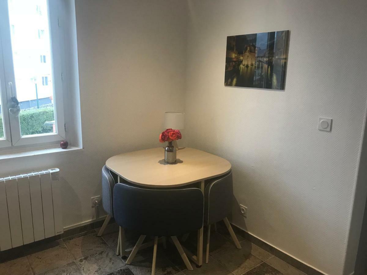 Studio Champagne Au Centre Ville Apartment Annecy Exterior photo